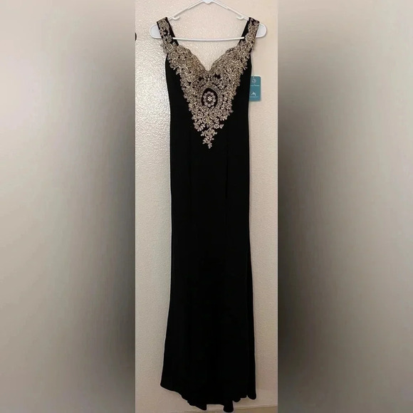 NWT Dancing Queen Beaded Formal Full Length Gown - Picture 13 of 13